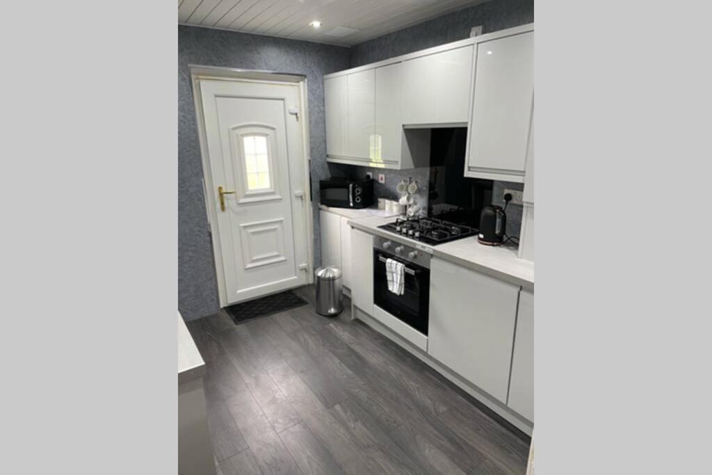 Beautiful Two Bedroom Flat By The Loch Balloch Eksteriør bilde