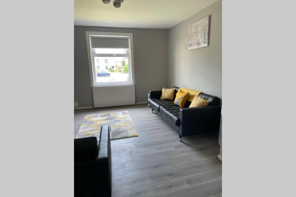 Beautiful Two Bedroom Flat By The Loch Balloch Eksteriør bilde